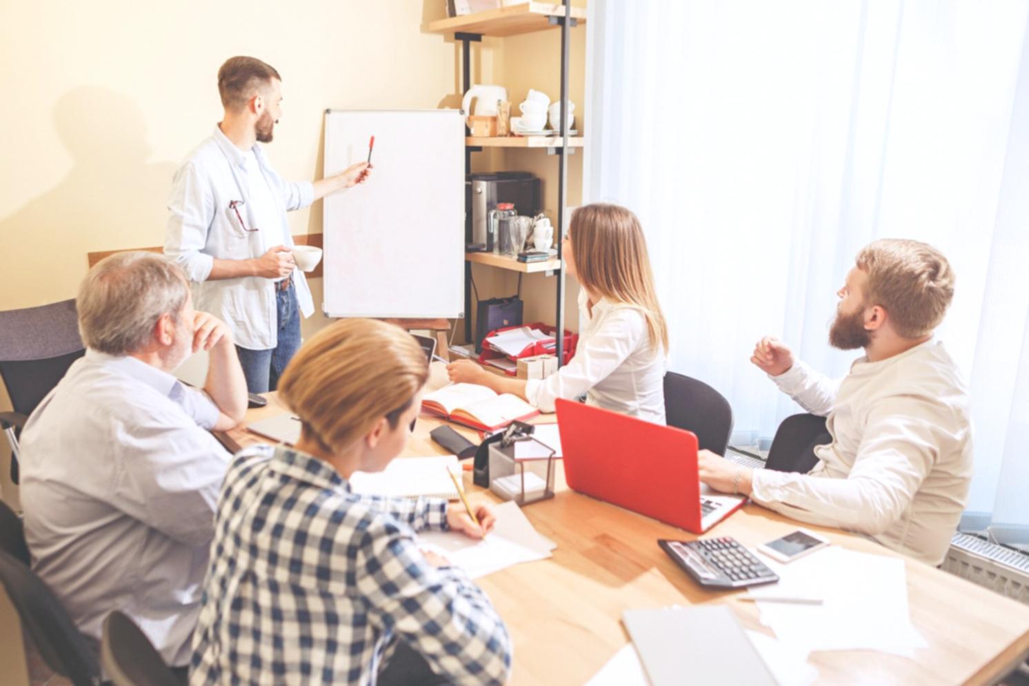 Bureau de consultation Talentex avec espace de travail moderne